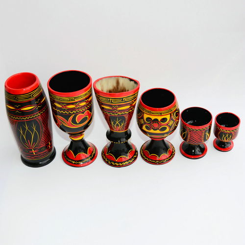 漆彩華章，彝韻留香 探秘大涼山西昌彝族漆繪實木酒杯